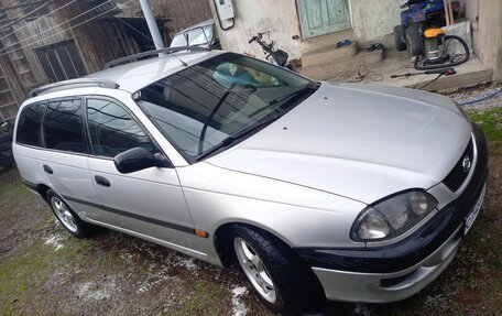 Toyota Avensis III рестайлинг, 2000 год, 370 000 рублей, 3 фотография