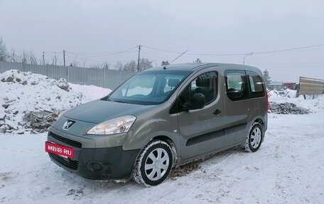 Peugeot Partner II рестайлинг 2, 2012 год, 720 000 рублей, 2 фотография