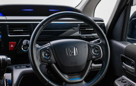 Honda Stepwgn IV, 2019 год, 2 320 000 рублей, 16 фотография