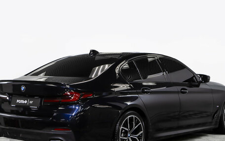 BMW 5 серия, 2021 год, 5 800 000 рублей, 4 фотография