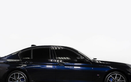 BMW 5 серия, 2021 год, 5 800 000 рублей, 3 фотография