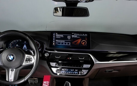 BMW 5 серия, 2021 год, 5 800 000 рублей, 11 фотография