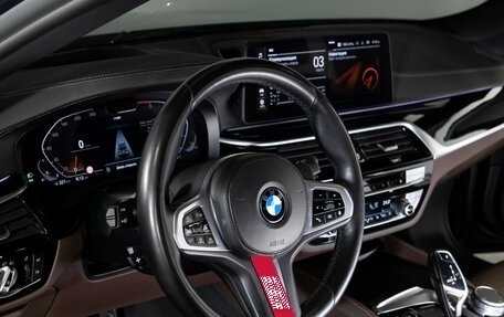 BMW 5 серия, 2021 год, 5 800 000 рублей, 10 фотография