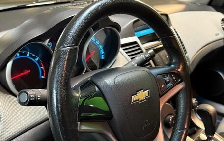 Chevrolet Cruze II, 2011 год, 950 000 рублей, 7 фотография