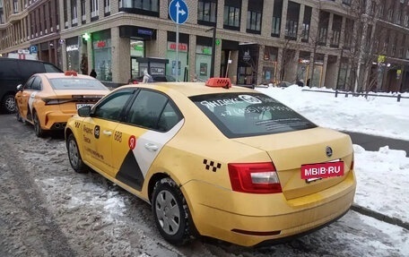 Skoda Octavia, 2020 год, 930 000 рублей, 3 фотография