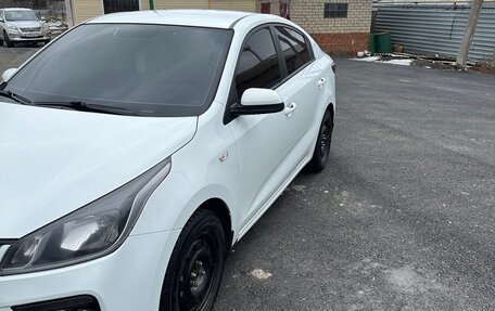 KIA Rio IV, 2017 год, 980 000 рублей, 2 фотография