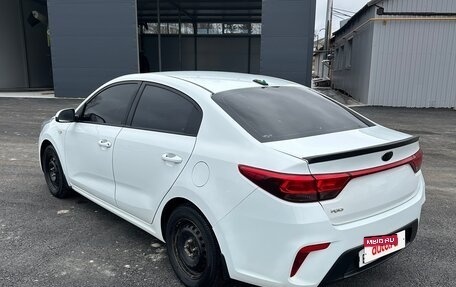 KIA Rio IV, 2017 год, 980 000 рублей, 6 фотография