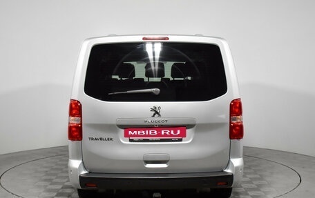 Peugeot Traveller I, 2018 год, 2 779 000 рублей, 6 фотография