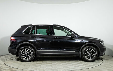 Volkswagen Tiguan II, 2018 год, 2 599 777 рублей, 4 фотография
