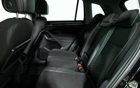 Volkswagen Tiguan II, 2018 год, 2 599 777 рублей, 10 фотография