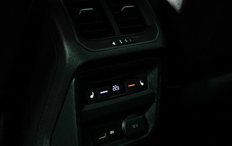 Volkswagen Tiguan II, 2018 год, 2 599 777 рублей, 19 фотография