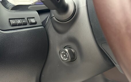 Lexus RX IV рестайлинг, 2018 год, 3 750 000 рублей, 13 фотография