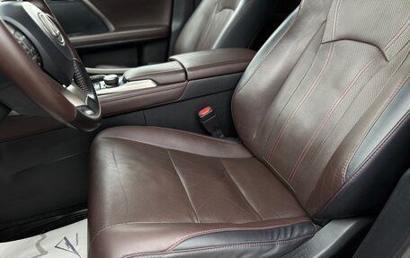 Lexus RX IV рестайлинг, 2018 год, 3 750 000 рублей, 15 фотография