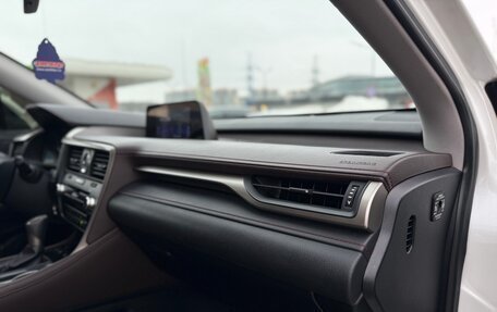 Lexus RX IV рестайлинг, 2018 год, 3 750 000 рублей, 21 фотография