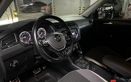 Volkswagen Tiguan II, 2018 год, 2 550 000 рублей, 14 фотография