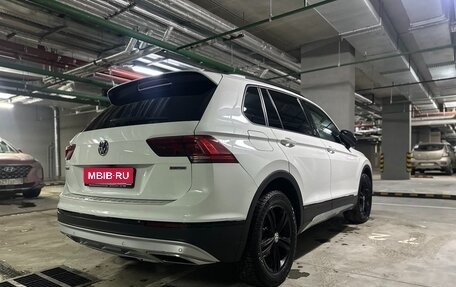 Volkswagen Tiguan II, 2018 год, 2 550 000 рублей, 9 фотография