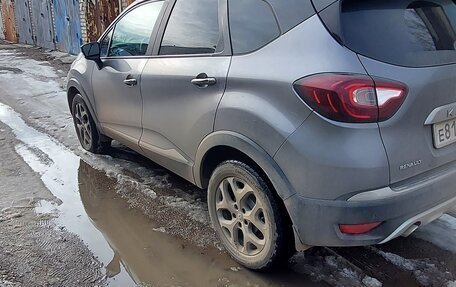 Renault Kaptur I рестайлинг, 2019 год, 1 700 000 рублей, 6 фотография