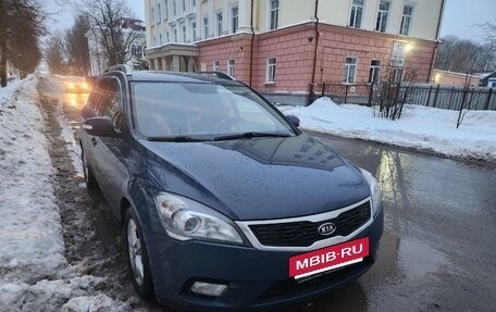 KIA cee'd I рестайлинг, 2010 год, 840 000 рублей, 2 фотография