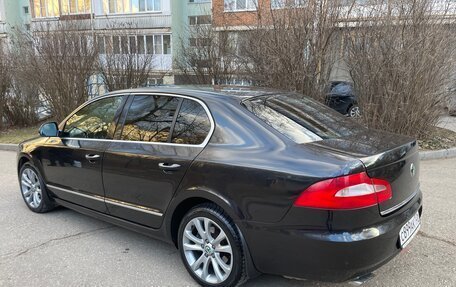 Skoda Superb III рестайлинг, 2011 год, 1 250 000 рублей, 4 фотография