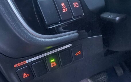 Mitsubishi Outlander III рестайлинг 3, 2017 год, 1 160 000 рублей, 31 фотография