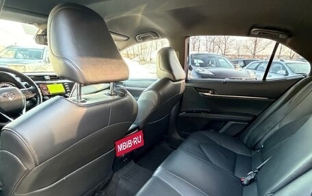 Toyota Camry, 2019 год, 3 100 000 рублей, 8 фотография