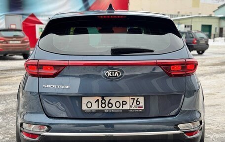 KIA Sportage IV рестайлинг, 2019 год, 1 880 000 рублей, 6 фотография
