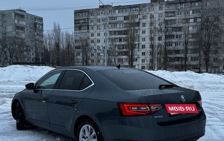 Skoda Superb III рестайлинг, 2017 год, 2 490 000 рублей, 5 фотография