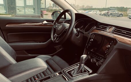 Volkswagen Passat B8 рестайлинг, 2019 год, 1 890 000 рублей, 14 фотография