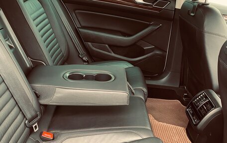 Volkswagen Passat B8 рестайлинг, 2019 год, 1 890 000 рублей, 17 фотография