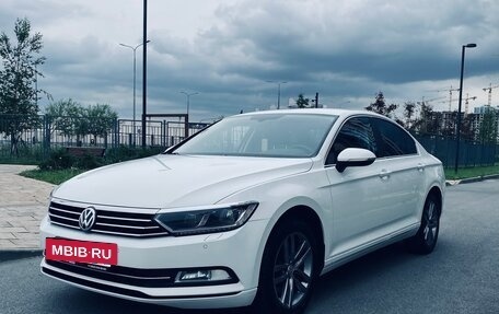 Volkswagen Passat B8 рестайлинг, 2019 год, 1 890 000 рублей, 10 фотография
