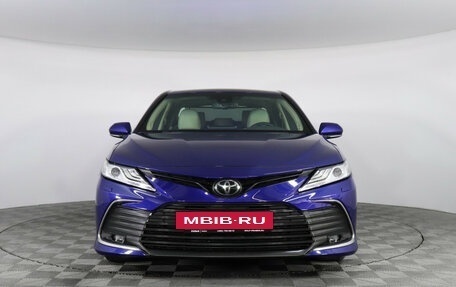 Toyota Camry, 2021 год, 3 597 000 рублей, 2 фотография