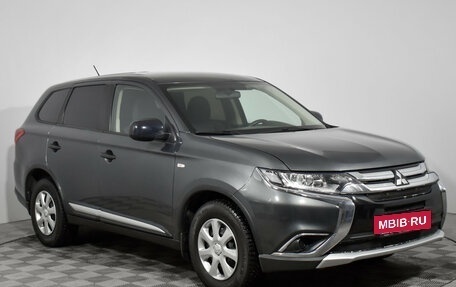 Mitsubishi Outlander III рестайлинг 3, 2016 год, 1 780 000 рублей, 3 фотография