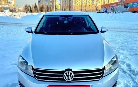 Volkswagen Passat B7, 2011 год, 990 000 рублей, 2 фотография