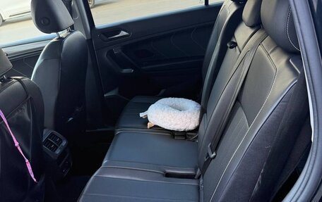 Volkswagen Tiguan II, 2022 год, 3 200 000 рублей, 13 фотография