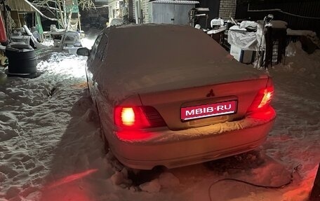 Mitsubishi Galant VIII, 2002 год, 280 000 рублей, 1 фотография