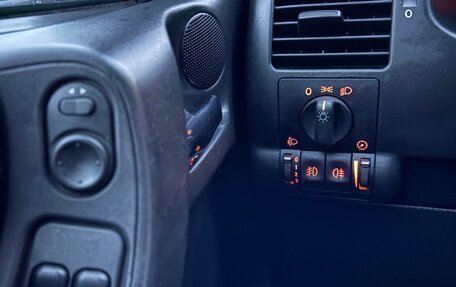 Opel Zafira A рестайлинг, 2003 год, 750 000 рублей, 30 фотография