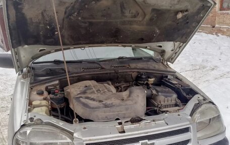 Chevrolet Niva I рестайлинг, 2004 год, 235 000 рублей, 5 фотография