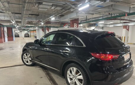 Infiniti QX70, 2016 год, 3 270 000 рублей, 6 фотография