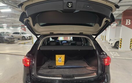 Infiniti QX70, 2016 год, 3 270 000 рублей, 4 фотография