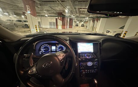 Infiniti QX70, 2016 год, 3 270 000 рублей, 8 фотография