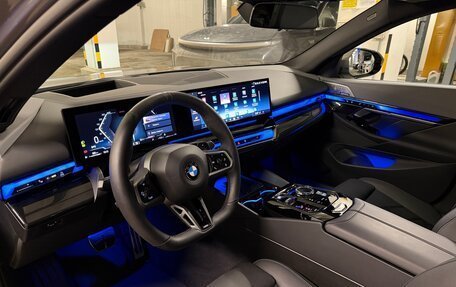 BMW 5 серия, 2025 год, 12 975 000 рублей, 2 фотография