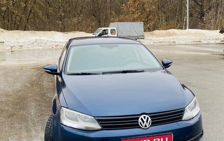 Volkswagen Jetta VI, 2012 год, 915 000 рублей, 1 фотография