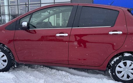 Toyota Vitz, 2017 год, 899 900 рублей, 3 фотография