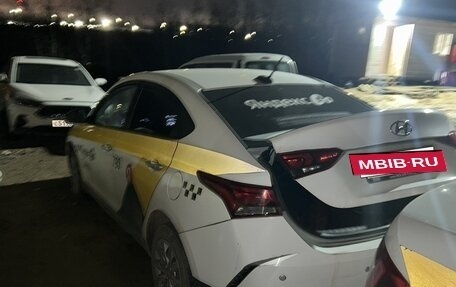 Hyundai Solaris II рестайлинг, 2021 год, 1 085 000 рублей, 2 фотография
