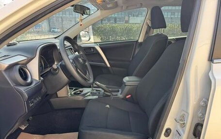 Toyota RAV4, 2019 год, 2 090 000 рублей, 8 фотография