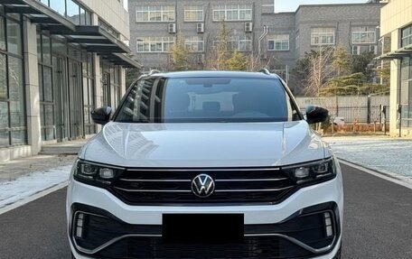 Volkswagen T-Roc R I, 2022 год, 1 652 000 рублей, 2 фотография