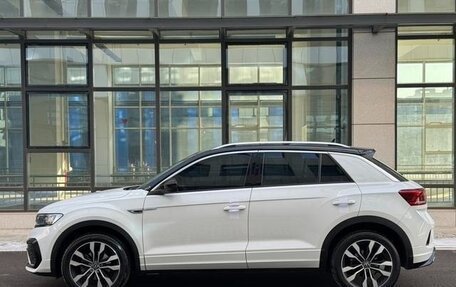 Volkswagen T-Roc R I, 2022 год, 1 652 000 рублей, 7 фотография