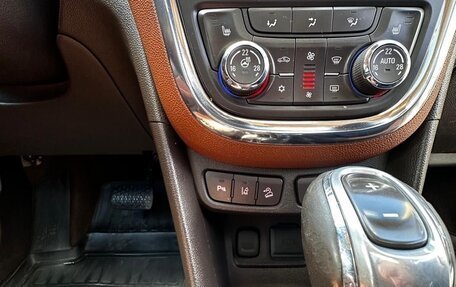 Opel Mokka I, 2013 год, 1 000 000 рублей, 17 фотография