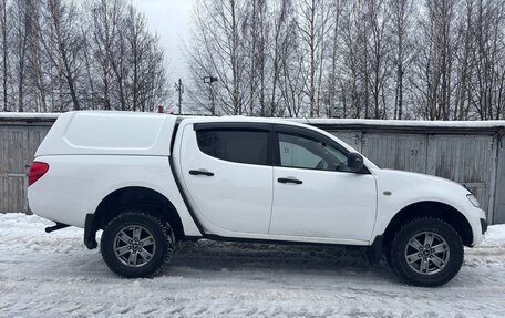 Mitsubishi L200 IV рестайлинг, 2013 год, 1 190 000 рублей, 8 фотография