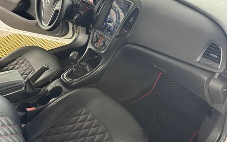 Opel Astra J, 2013 год, 745 000 рублей, 17 фотография